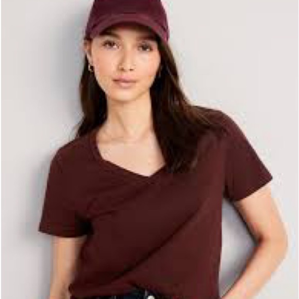 TWO Every Wear V Neck T Shirts